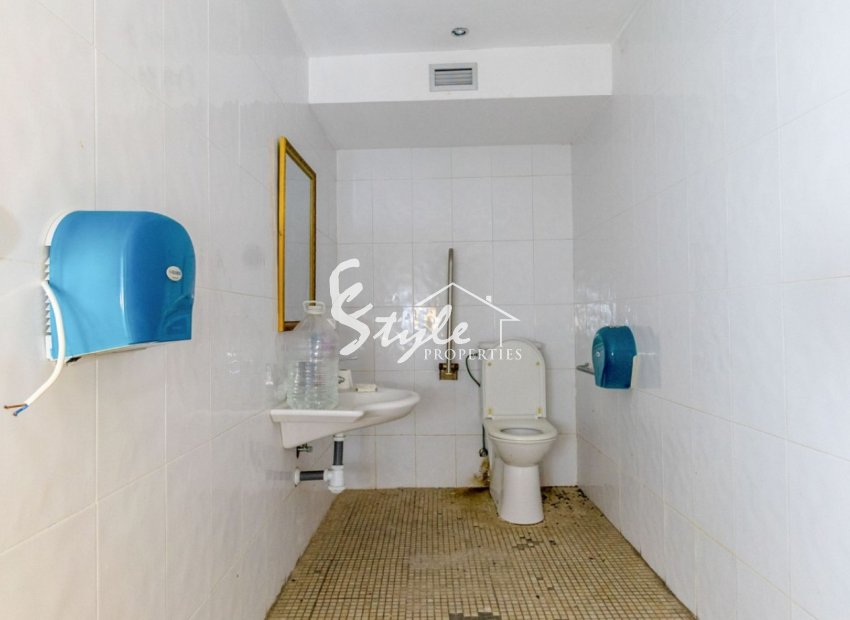 Вторичное жилье - Commercial - Torrevieja - Торревьеха