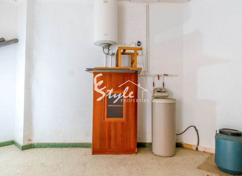 Вторичное жилье - Commercial - Torrevieja - Торревьеха