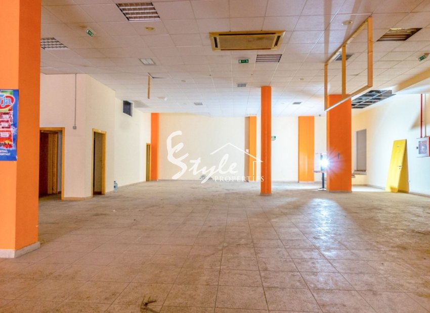 Вторичное жилье - Commercial - Torrevieja - Торревьеха