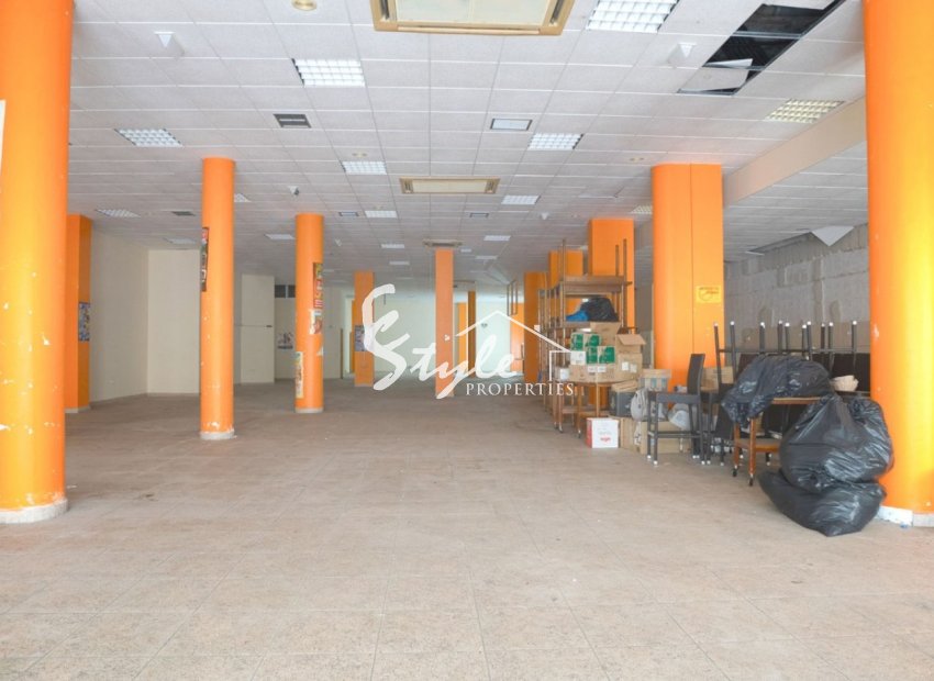 Вторичное жилье - Commercial - Torrevieja - Торревьеха