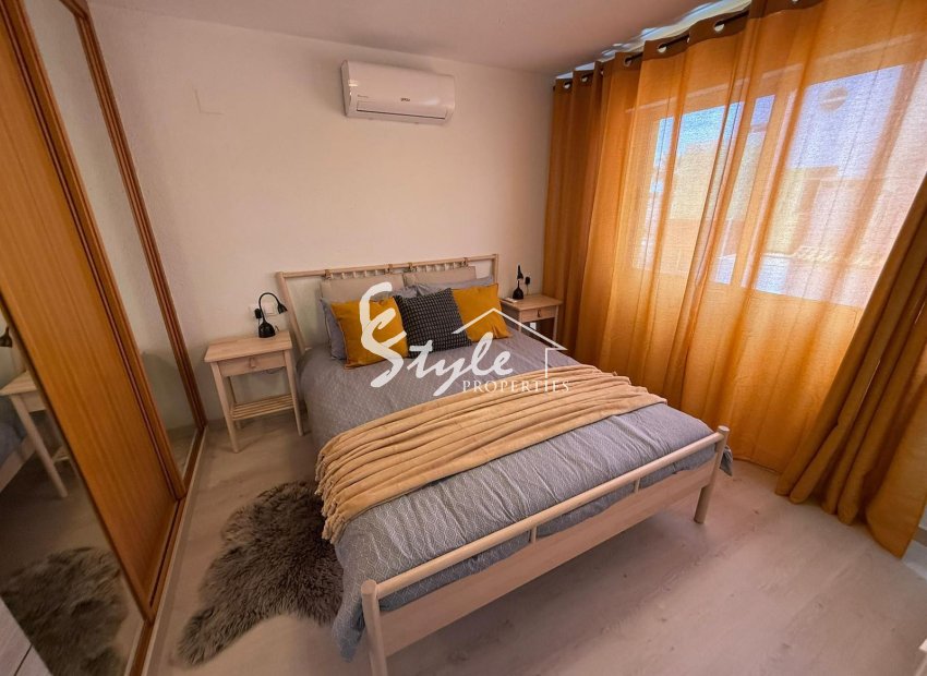 Вторичное жилье - Semi-Detached Villa - Лос Альтос - Los Altos