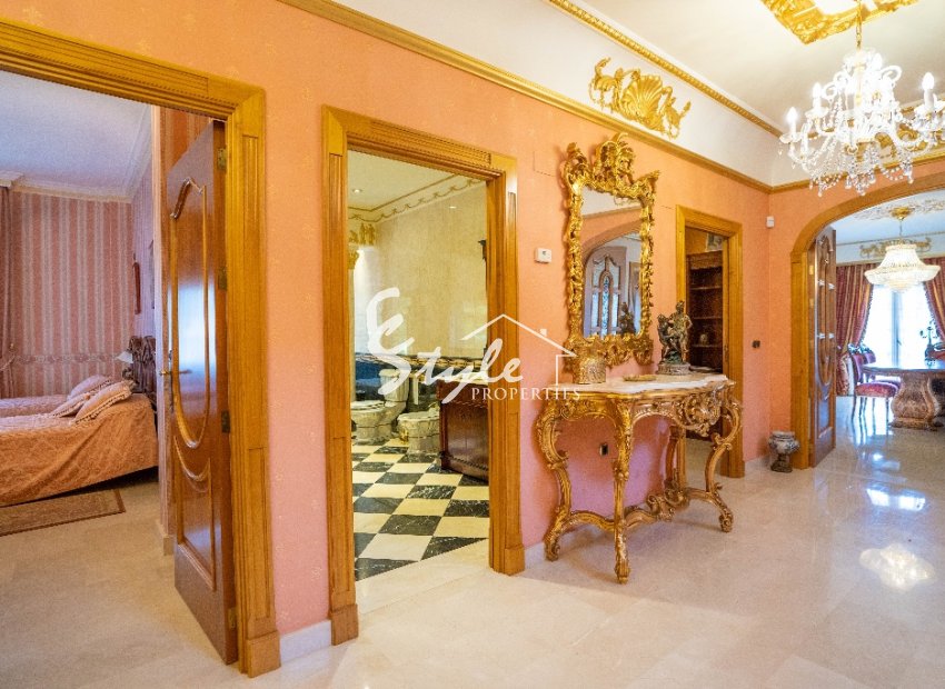 Вторичное жилье - Вилла - Кампоамор