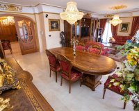 Вторичное жилье - Вилла - Кампоамор