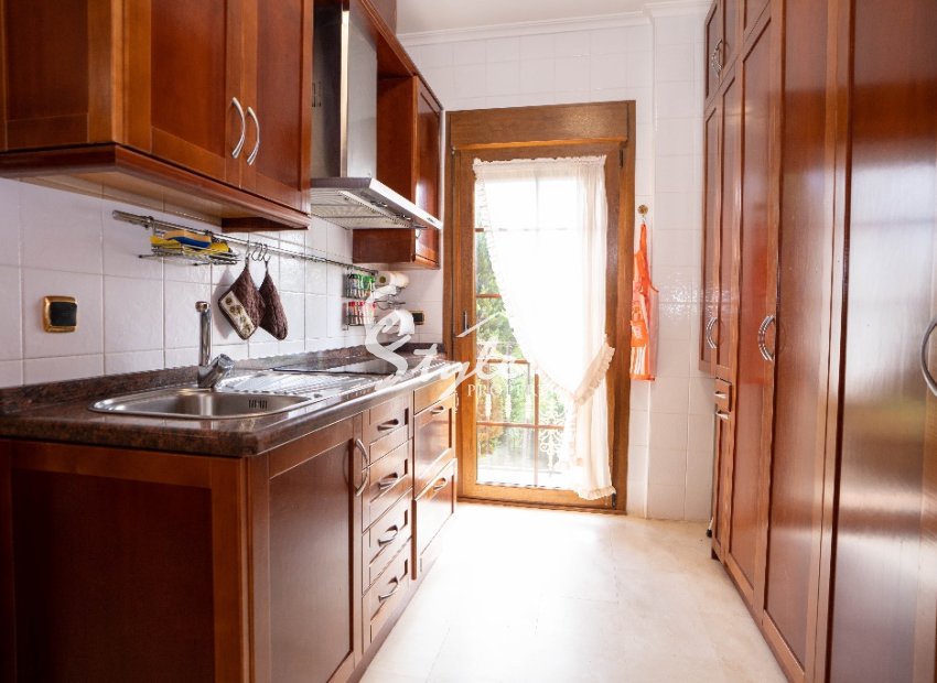 Вторичное жилье - Вилла - Кампоамор