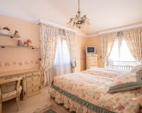 Вторичное жилье - Вилла - Кампоамор