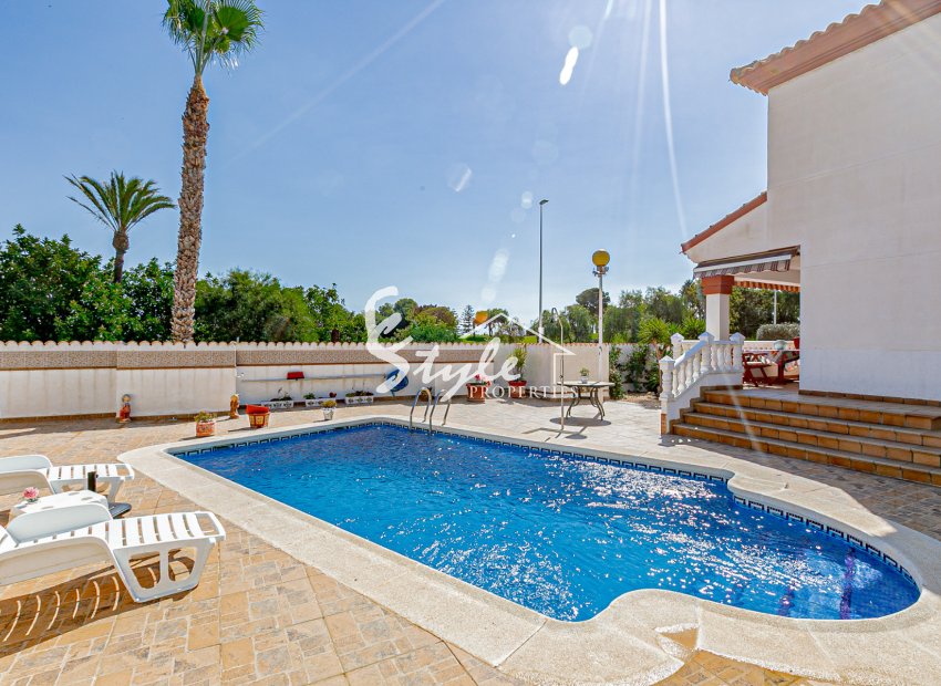 Вторичное жилье - Вилла - Кампоамор