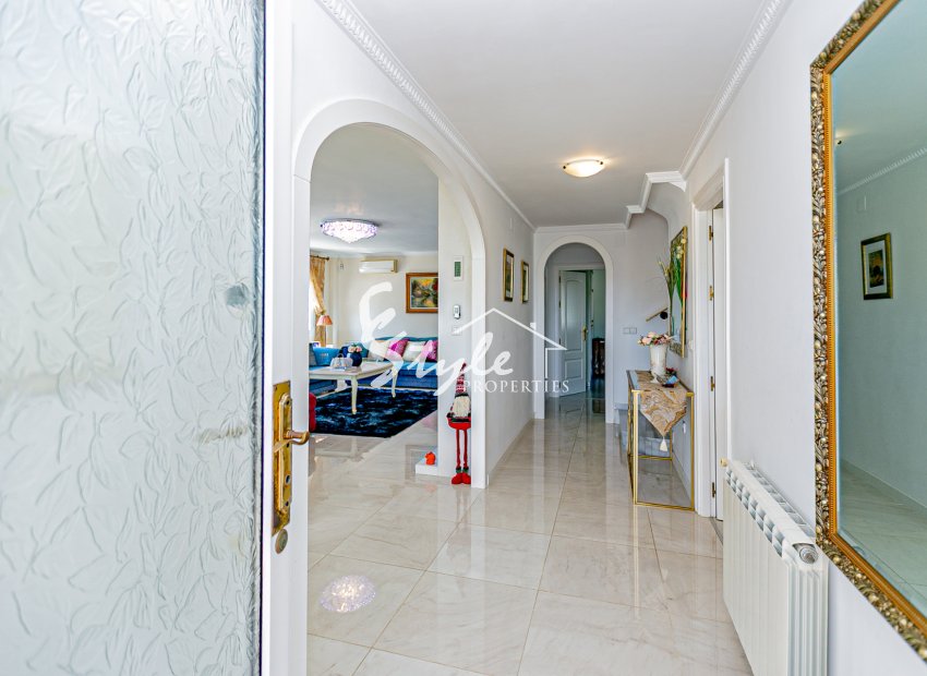 Вторичное жилье - Вилла - Кампоамор