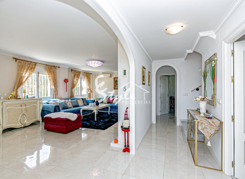 Вторичное жилье - Вилла - Кампоамор