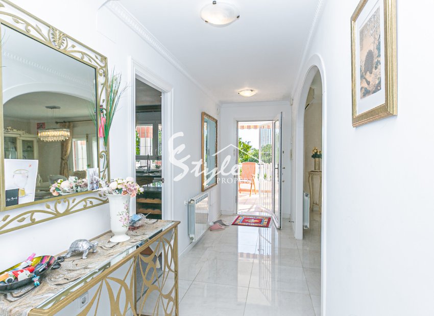 Вторичное жилье - Вилла - Кампоамор