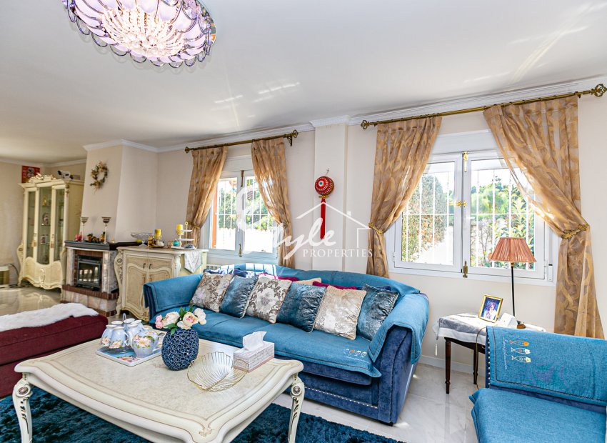 Вторичное жилье - Вилла - Кампоамор