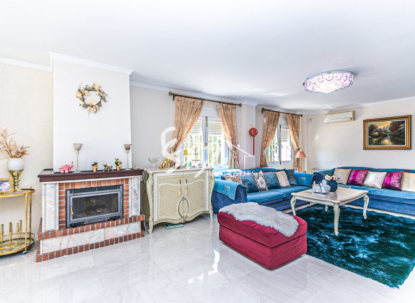 Вторичное жилье - Вилла - Кампоамор