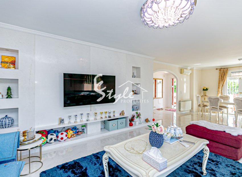 Вторичное жилье - Вилла - Кампоамор