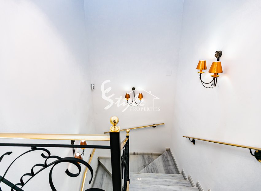 Вторичное жилье - Вилла - Кампоамор