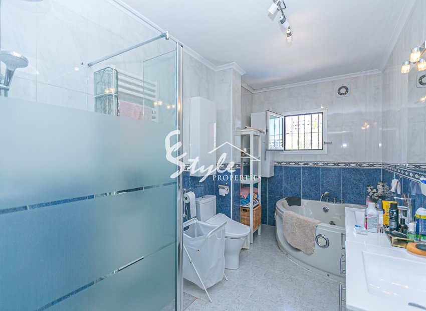 Вторичное жилье - Вилла - Кампоамор