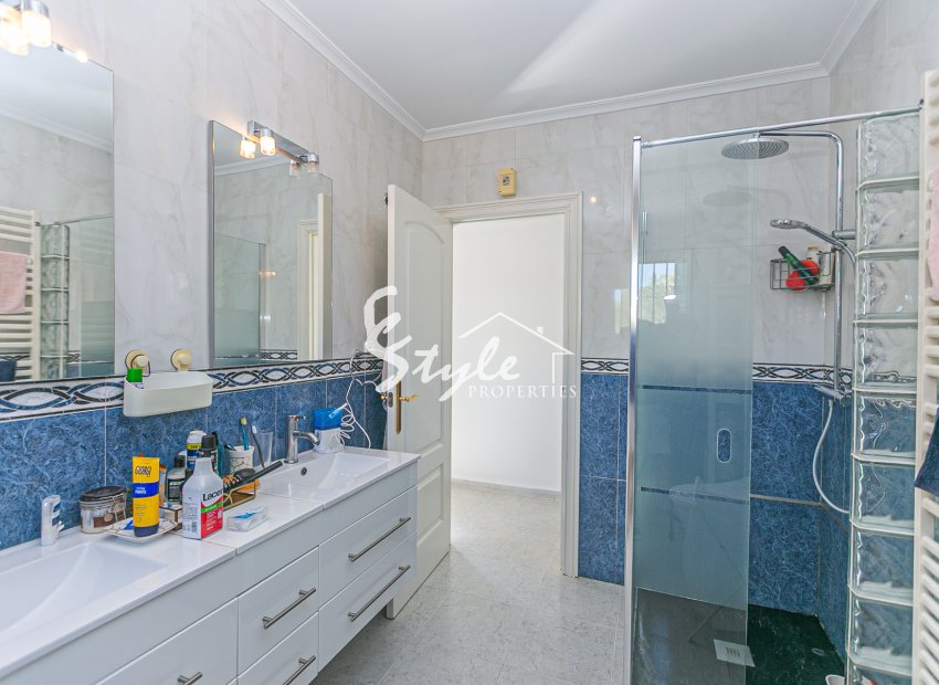 Вторичное жилье - Вилла - Кампоамор