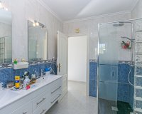 Вторичное жилье - Вилла - Кампоамор