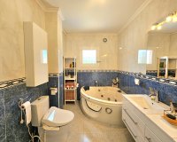 Вторичное жилье - Вилла - Кампоамор