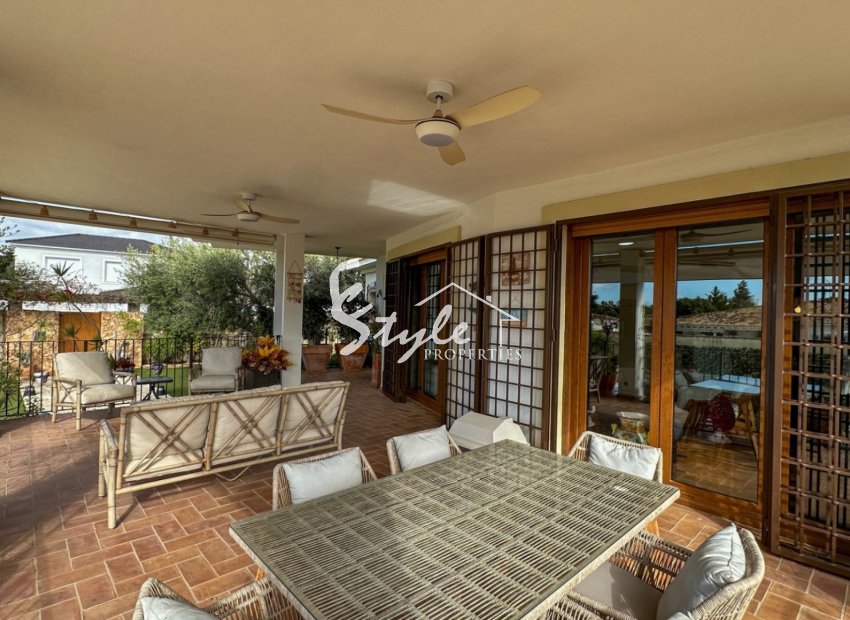 Вторичное жилье - Вилла - Кампоамор