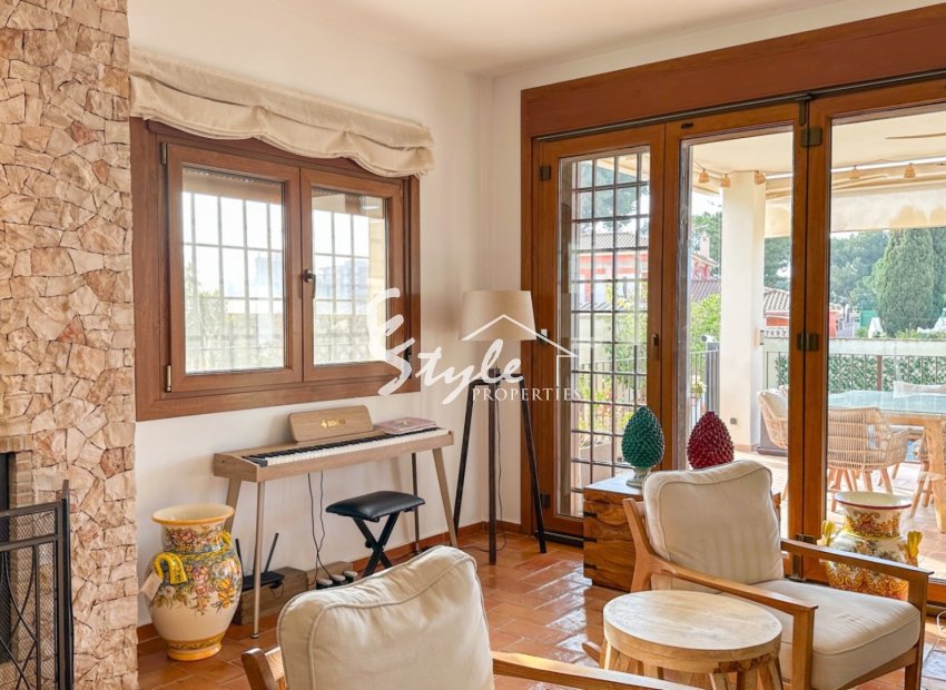 Вторичное жилье - Вилла - Кампоамор