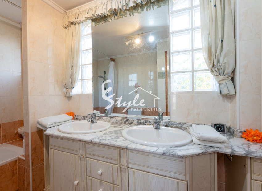 Вторичное жилье - Вилла - Лос Альтос