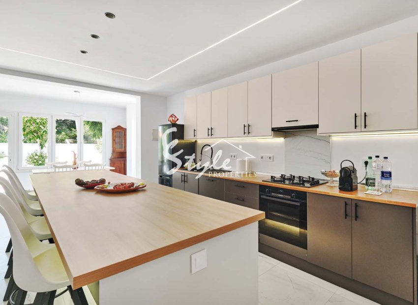 Вторичное жилье - Вилла - Пинар де Камповерде - Pinar De Campoverde