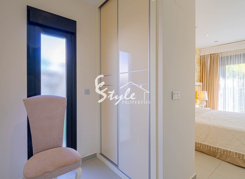 Вторичное жилье - Вилла - Сьюдад Кесада