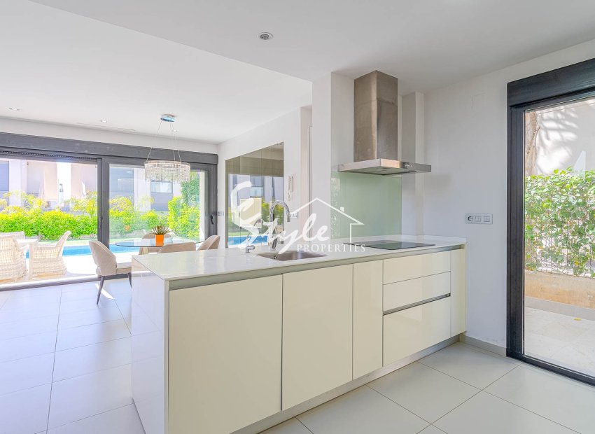 Вторичное жилье - Вилла - Сьюдад Кесада