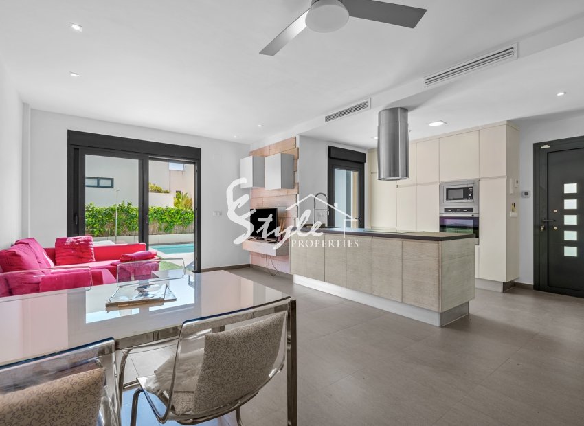 Вторичное жилье - Вилла - Сьюдад Кесада