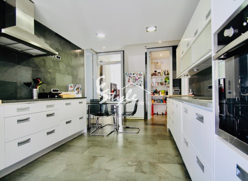 Вторичное жилье - Вилла - Torrevieja - Лос Балконес