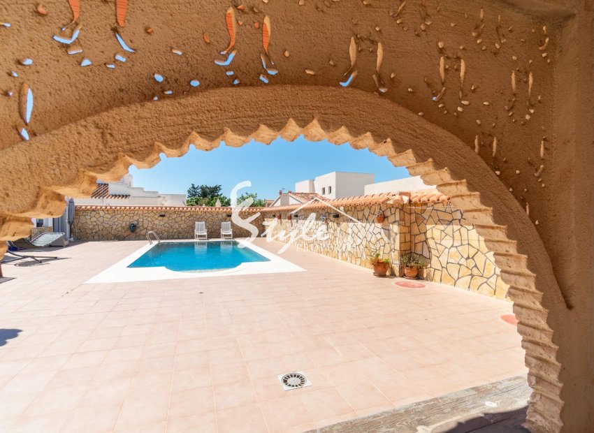 Вторичное жилье - Вилла - Torrevieja - Torreta florida