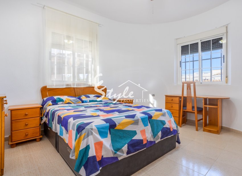 Вторичное жилье - Вилла - Torrevieja - Urbanización San Luis
