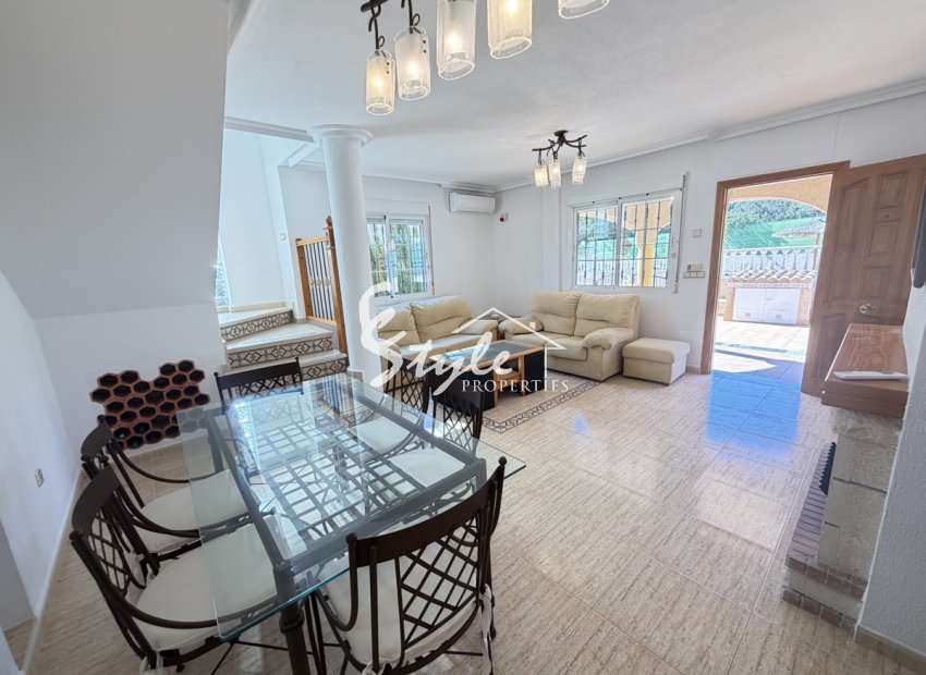 Вторичное жилье - Вилла - Villamartin, Orihuela Costa - Вилламартин