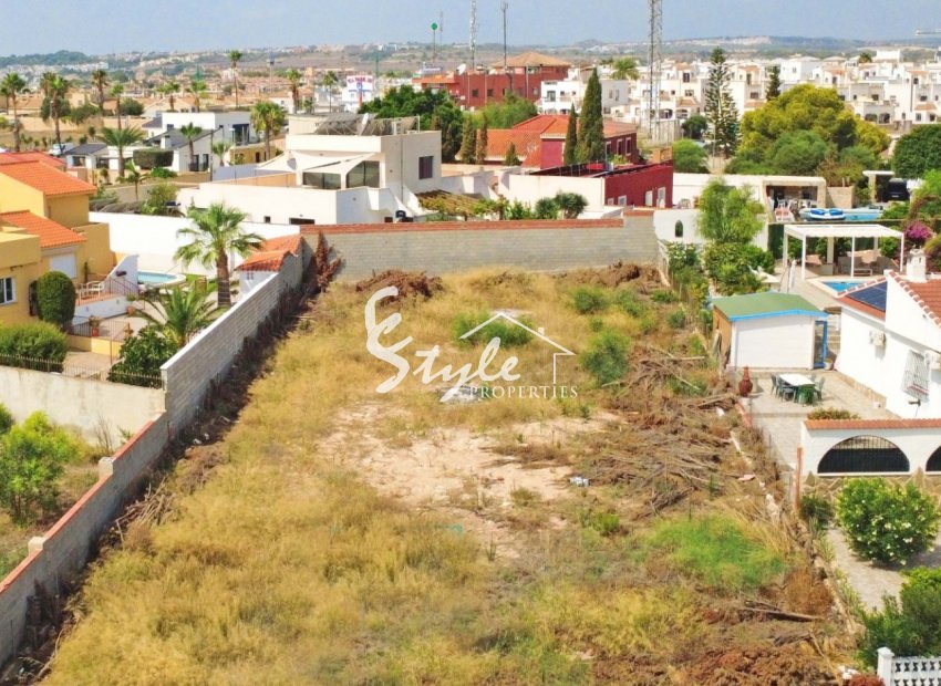 Вторичное жилье - Земельный участок - Torrevieja - Лос Балконес