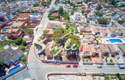 Земельный участок - Вторичное жилье - Torrevieja - Лос Балконес