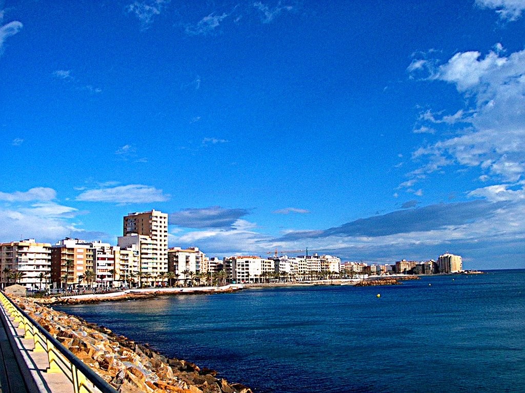 ​Comprar una casa de obra nueva en Torrevieja, Costa Blanca
