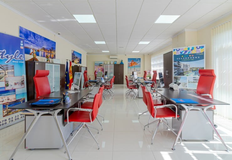 Is it possible to sell your house in Spain without coming from Russia?