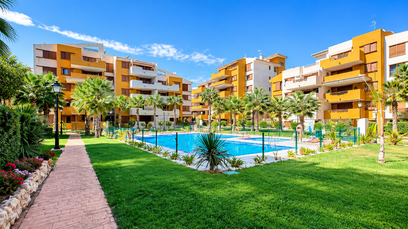 Buying Property in La Recoleta: Is This Costa Blanca Residential Complex Right for You?