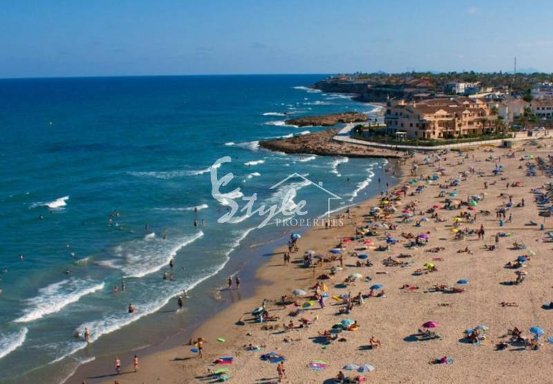 Подбираете недвижимость в Ла Зении? Без сомнений она будет вашей!