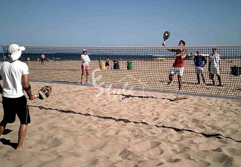 В Кампоаморе стартует турнир по пляжному теннису!