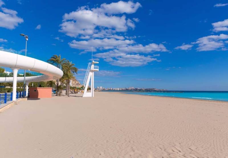 ​Alicante holidays under the sun all year round