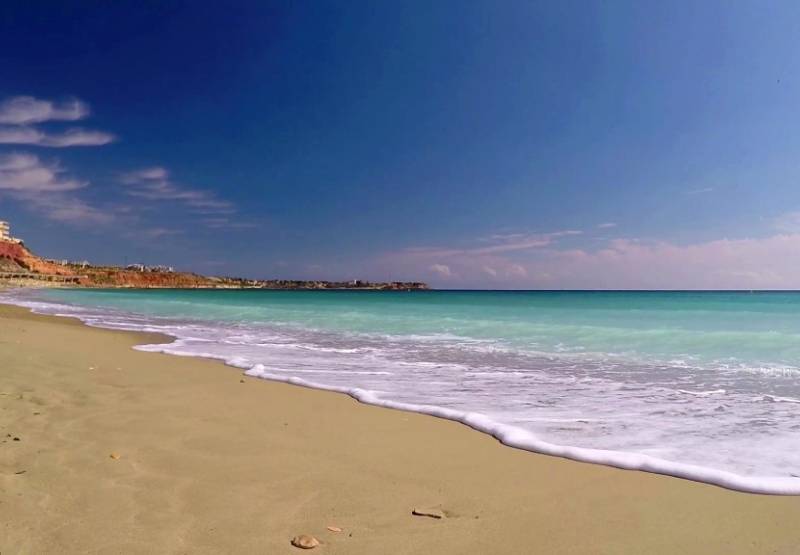 ​Beach handball championship in Campoamor this weekend