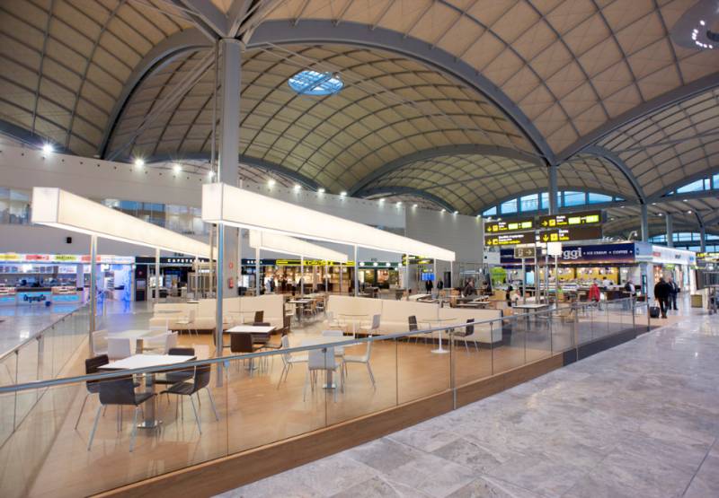 Alicante-Elche airport figures continued to grow in July