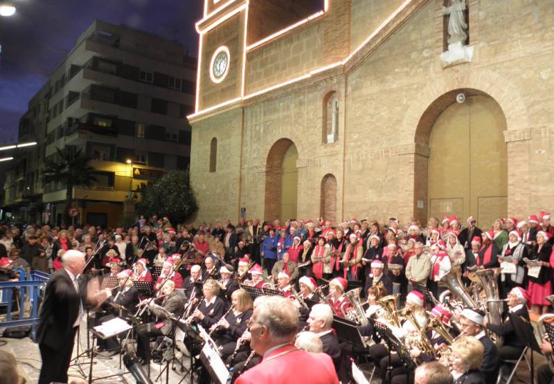 Torrevieja Christmas Carols in the Square