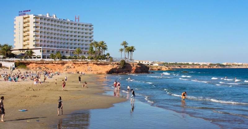 ​A look at the beaches in Orihuela Costa
