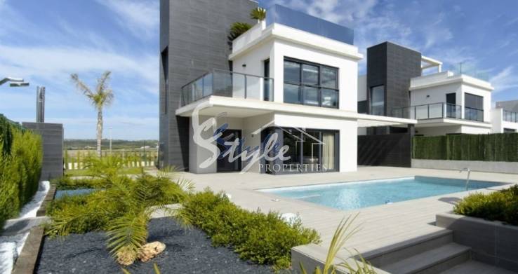 На какую публику мы направляем продажу вилл New Build в Villamartín?