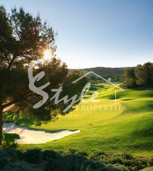 Лас Колинас Гольф