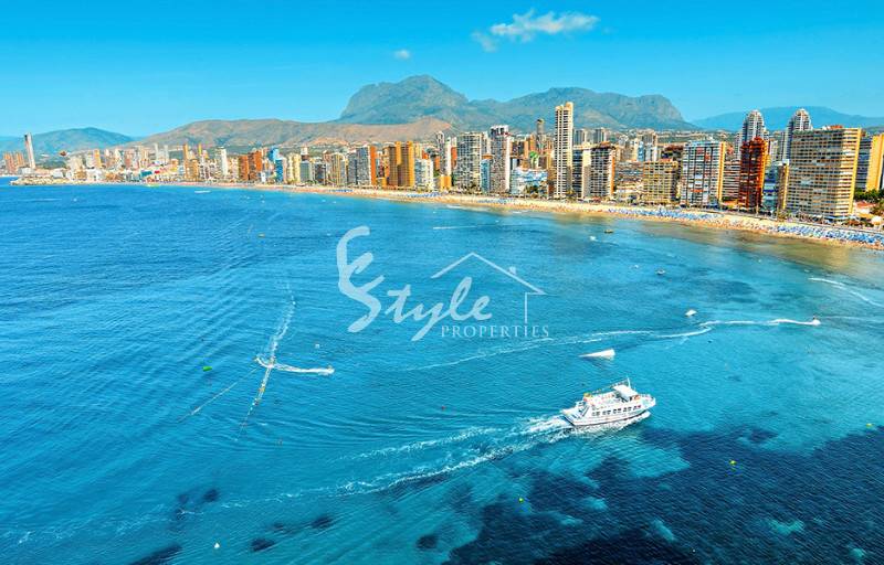 Туристы Коста Бланка потратили на 17% больше в этом сезоне