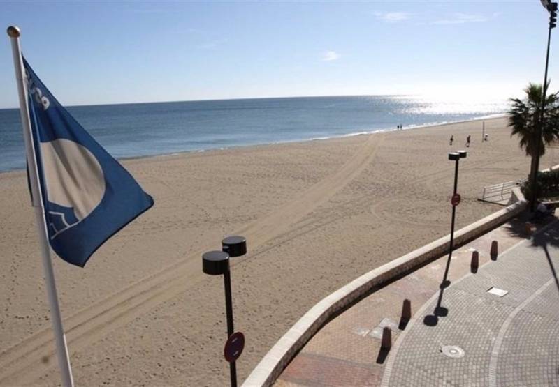 ​Costa Blanca beaches boast 75 Blue Flags