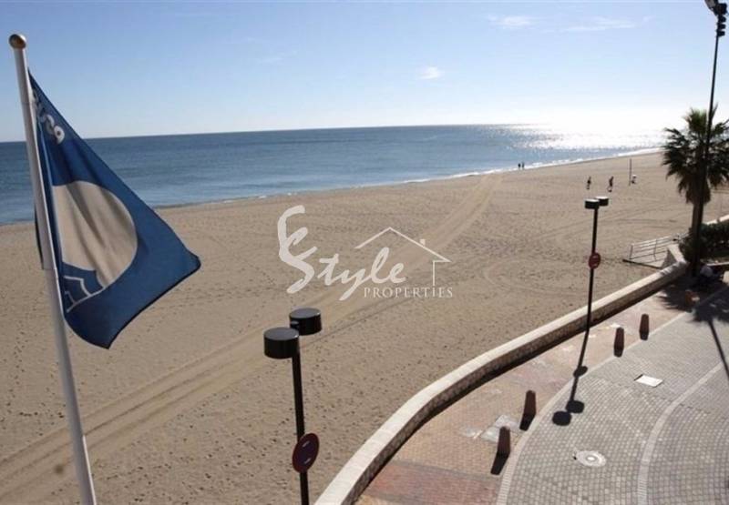 ​Costa Blanca beaches boast 75 Blue Flags