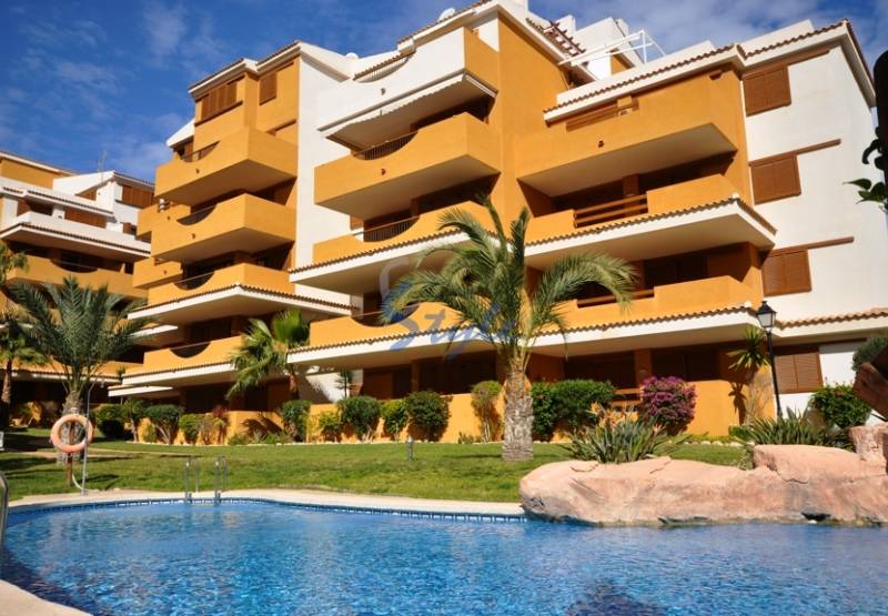 ​Comprar un apartamento en La Entrada, Punta Prima, Orihuela Costa